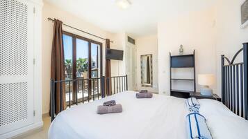 4 Schlafzimmer, Bügeleisen/Bügelbrett, WLAN, Bettwäsche