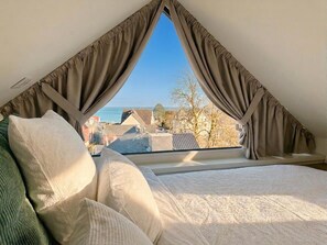 2 bedrooms, iron/ironing board, travel crib, free WiFi - PIERSIDE - Pier 3 (Scharbeutz)