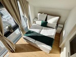 2 bedrooms, iron/ironing board, travel cot, free WiFi - Pier 3: 200m to the beach, roof balcony, sea view, sauna (penthouse) (Scharbeutz)