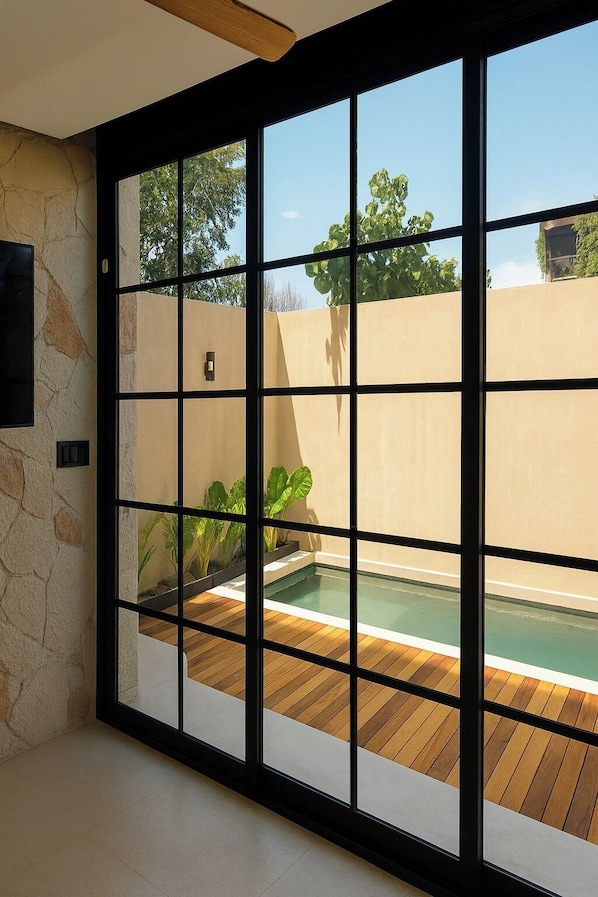 Deluxe Suite, Pool View | Terrace/patio