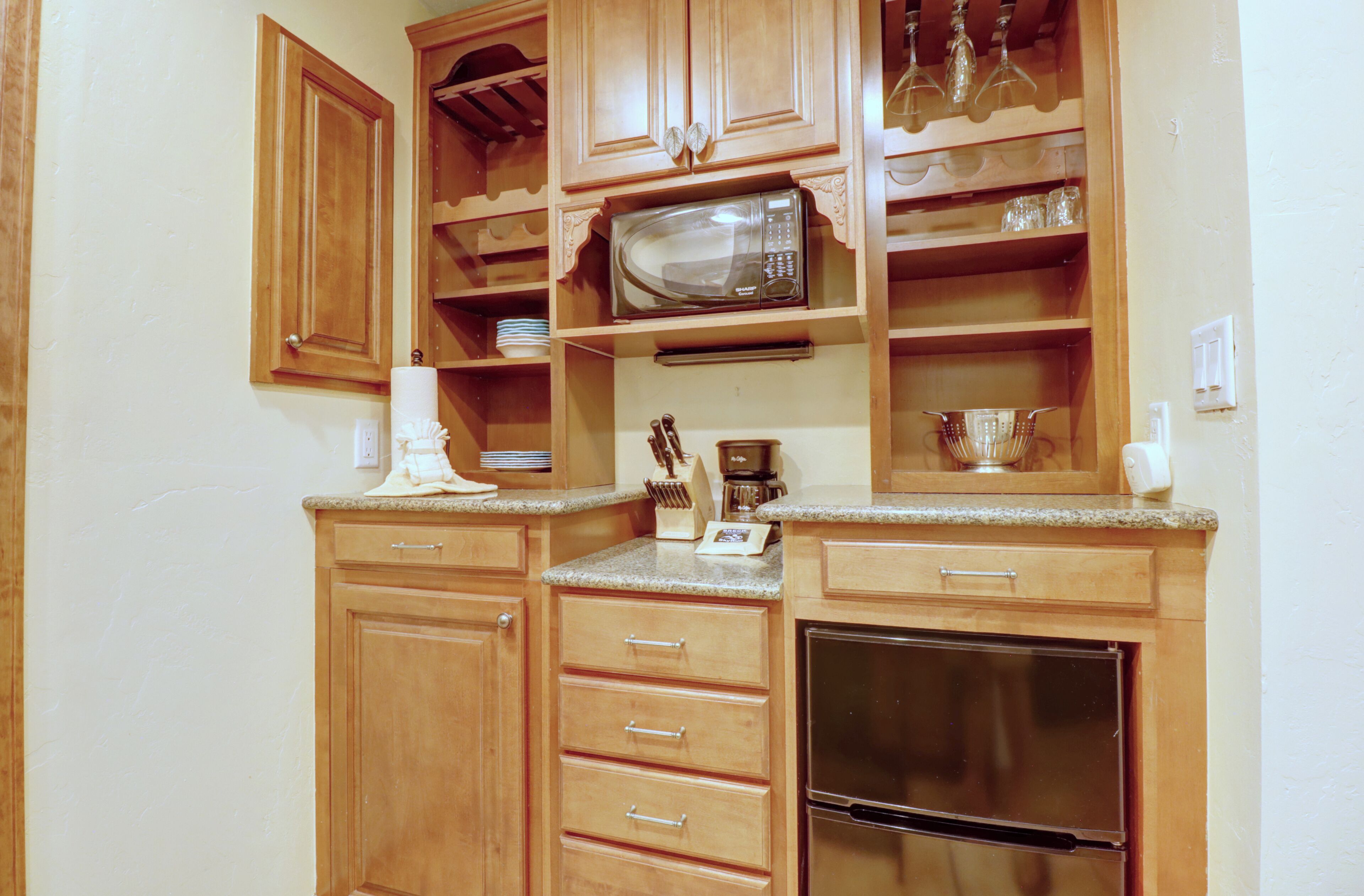 Fridge, microwave, coffee/tea maker