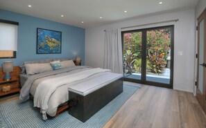 4 bedrooms, in-room safe, desk, iron/ironing board - Seaside House (Santa Barbara)