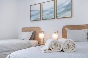 2 bedrooms, iron/ironing board, free WiFi, bed sheets