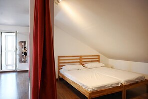 2 chambres, fer et planche à repasser, Wi-Fi, literie fournie