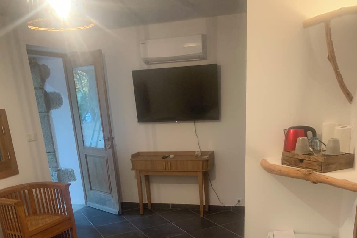 Double Room, Patio