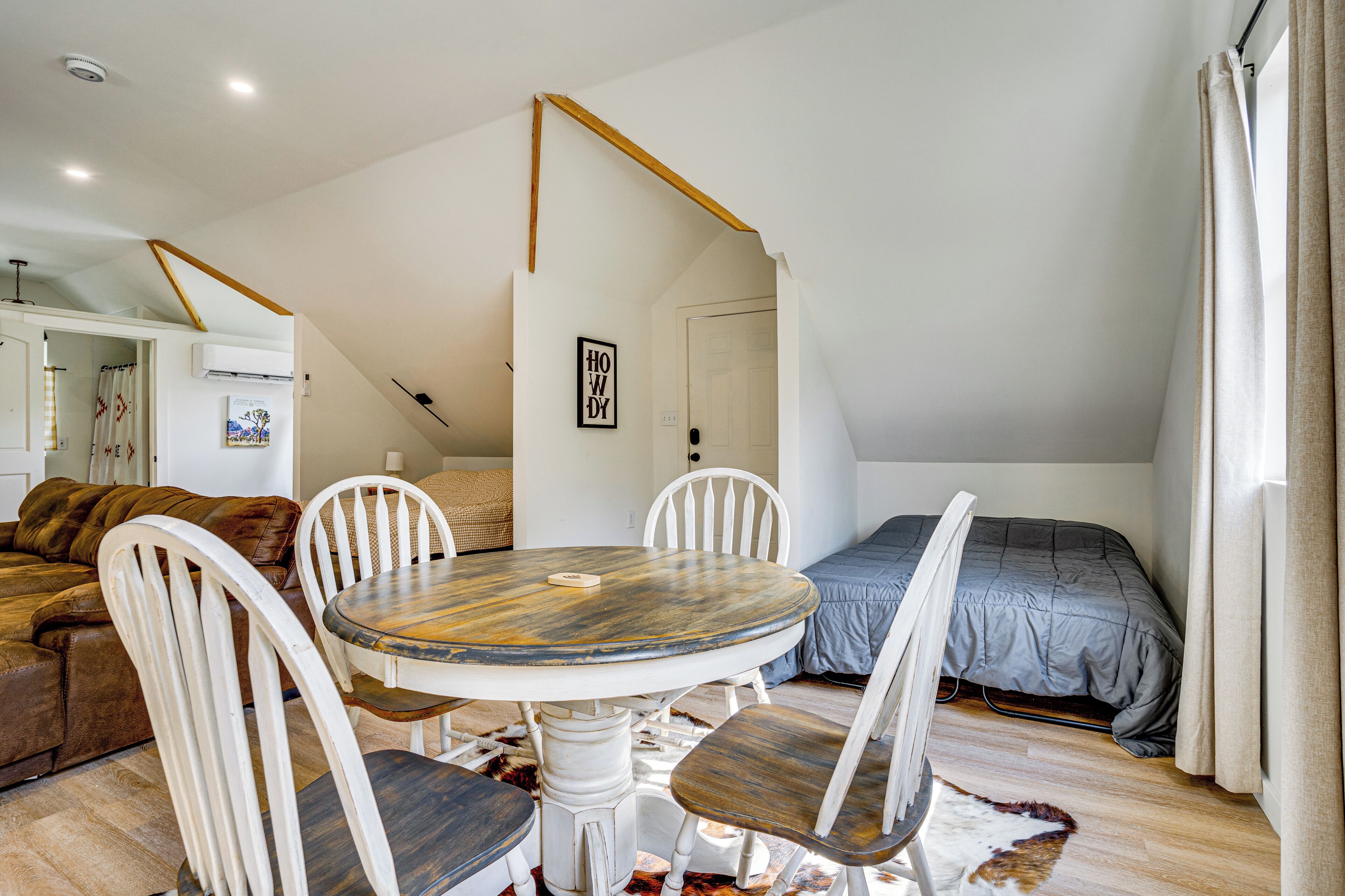 Pool, Fire Pit! Farm Retreat Near Dwtn Weatherford - Weatherford, TX
