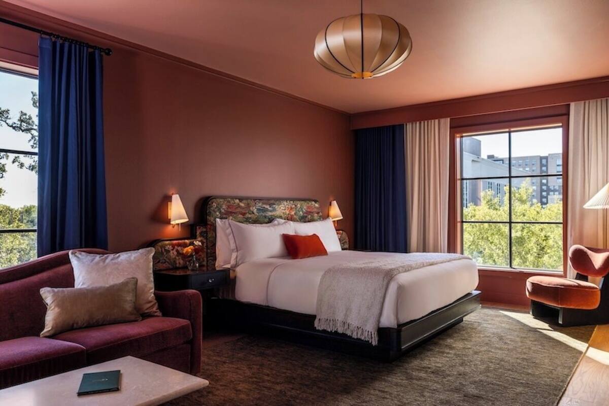 Grand Room, 1 King Bed, Non Smoking, Balcony | In-room safe, blackout drapes, soundproofing, iron/ironing board