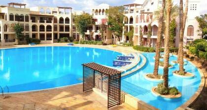 one bedroom apartments aqaba on 2 swimming pool Tala bay unit 1