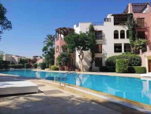 one bedroom apartments aqaba on 2 swimming pool Tala bay unit 3