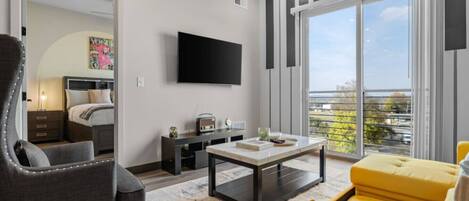 Strygejern/strygebræt, Wi-Fi, sengetøj