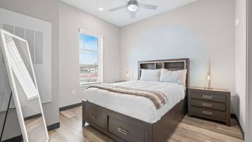 Iron/ironing board, WiFi, bed sheets