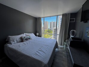 1 bedroom, desk, iron/ironing board, WiFi