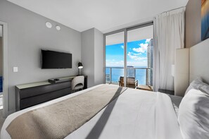 2 bedrooms, in-room safe, desk, free WiFi