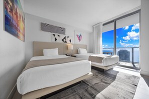 2 chambres, coffres-forts dans les chambres, bureau, Wi-Fi gratuit