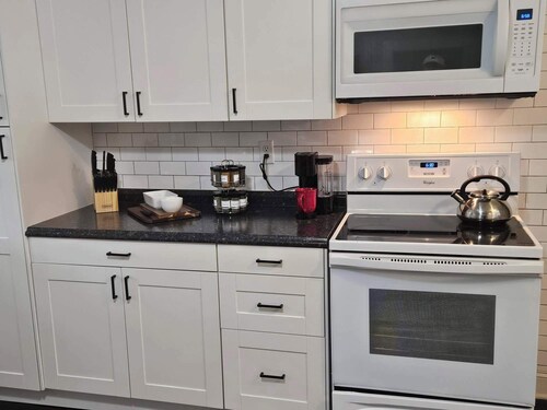 Gorgeous 4-bedroom home near Miami University in charming Oxford