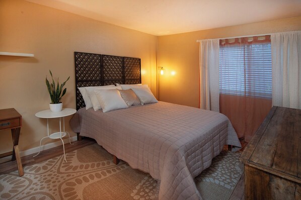 1 bedroom, iron/ironing board, Internet, bed sheets