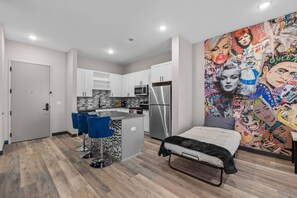 Interior - Modern 1BR Stay – Your Perfect Nashville Base (Nashville)