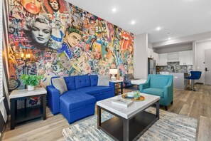 TV - Comfy 1BR Apt - Great Spot, Exploring Music City! (Nashville)