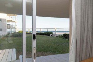 公寓, 多張床, 庭院, 泳池景觀 (Lagoon Beach Hotel ) | 客房景觀
