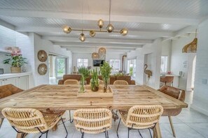Ferienhaus, Mehrere Betten, Poolzugang, Poolblick (Flamingo Villa ) | Speisen
