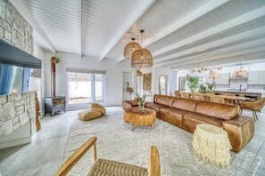 House, Multiple Beds, Pool Access, Pool View (Flamingo Villa ) | Living area | 42-inch flat-screen TV with digital channels, fireplace