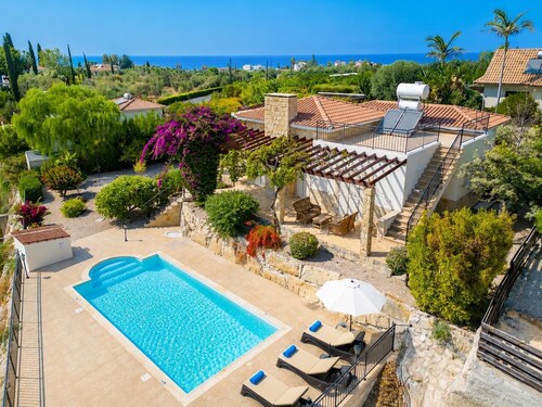 Villa Lone - Three Bedroom Villa, Sleeps 6