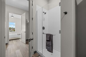 Hair dryer - Perfect Nashville Stay - 1BR Near Top Attractions! (Nashville)