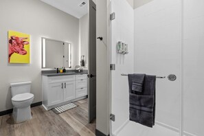 Hair dryer - 1BR Haven – Quick Drive to Honky Tonks & More! (Nashville)