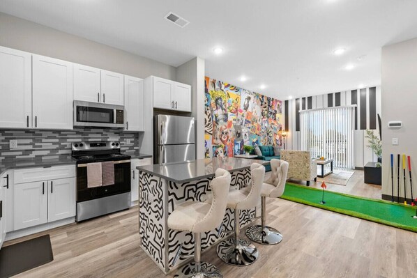 Fridge, microwave, oven, stovetop