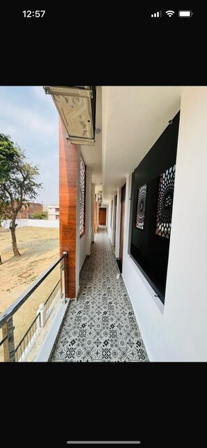 Comfort Double Room | Desk, laptop workspace, free WiFi - Hotel Ramaland (Faizabad)