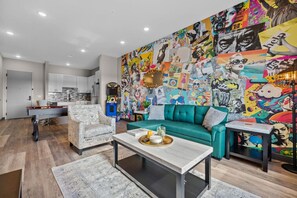 Interior - Modern 1BR Getaway near Broadway – Sleeps 4! (Nashville)