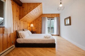 4 bedrooms, free WiFi, bed sheets - The Escape | 4 BD | Pool & Spa | Games Room (Saint-Zã©Non)