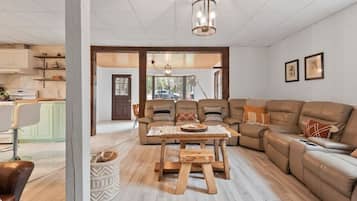 Smart TV, fireplace, music library