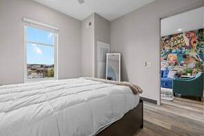 Iron/ironing board, WiFi, bed sheets - Nashville Retreat with Golf Setup & Sleeps 4! (Nashville)