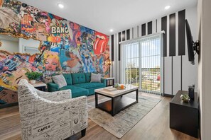 TV - Relaxing 1BR w/ Full Kitchen – 8min to Broadway! (Nashville)