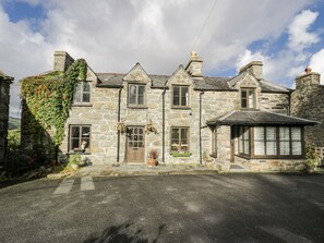Exterior - Old Post Office (Blaenau Ffestiniog)
