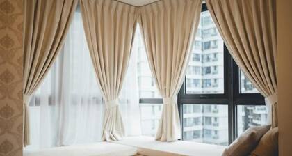 Danga Bay Beauty and the Beast Suite 2BR w Balcony