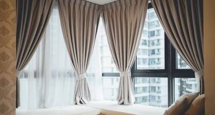 Danga Bay Beauty and the Beast Suite 2BR w Balcony