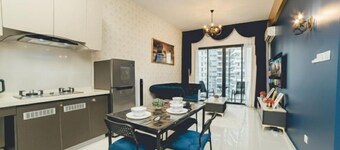 Danga Bay Beauty and the Beast Suite 2BR w Balcony