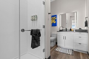 Hair dryer - Nashville Getaway, Cozy 1BR - Sleeps 4! (Nashville)