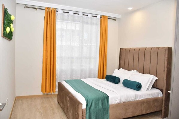 3 bedrooms, iron/ironing board, internet, bed sheets - Pleasant 3-bedroom apartment with pool in Nairobi overlooking the park-Makumbi (Nairobi)