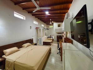 1 habitación, tabla de planchar con plancha y acceso a internet