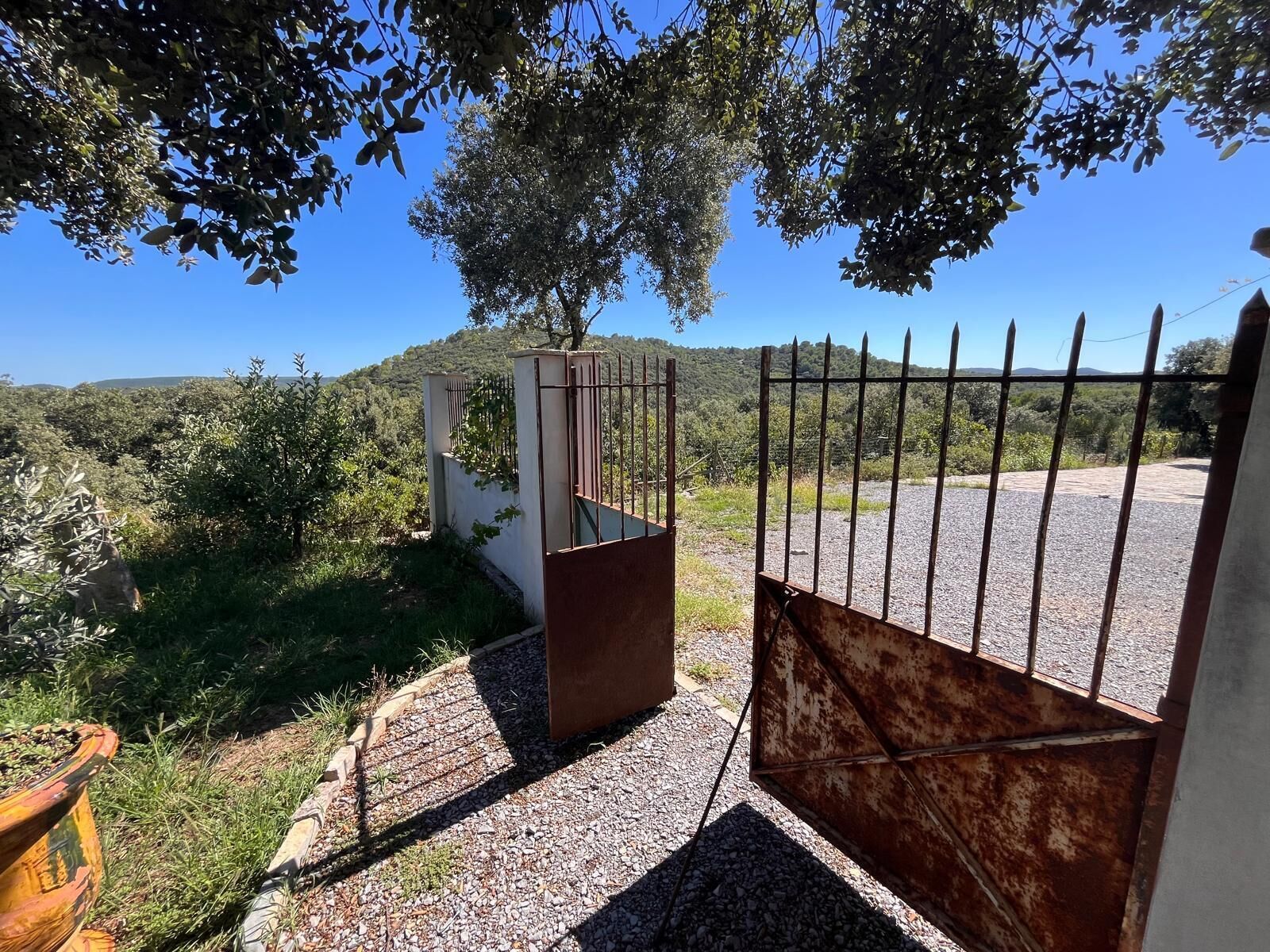 Enceinte de l’hébergement