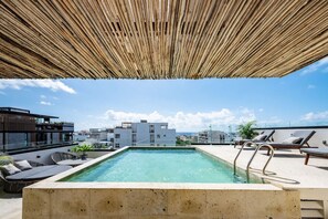 Pool - Trendy Studio w/Pool, Parking, Walk to Beach (Playa del Carmen)