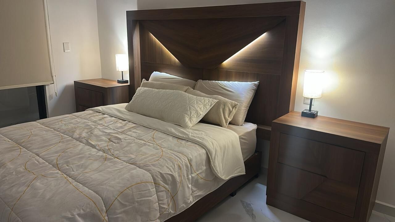 1 habitación, tabla de planchar con plancha y wifi 