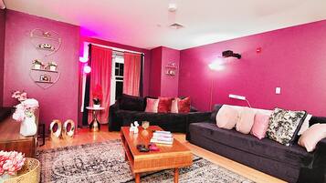 Smart-TV, peis, videospill og DVD-spiller