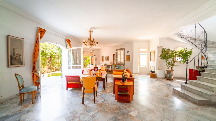 Authentique Villa Tunisoise Avec Piscine Marsa