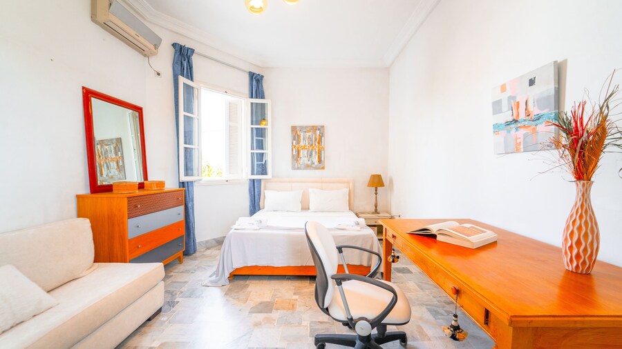 Authentique Villa Tunisoise Avec Piscine Marsa