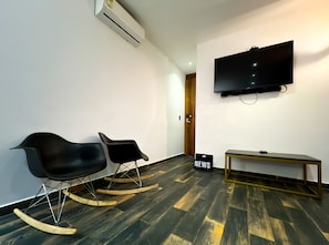 Classic Apartment | Living area