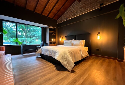 Hotel Lleras Park IV